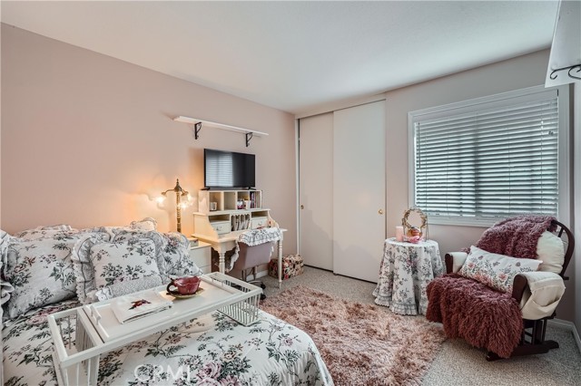 Detail Gallery Image 10 of 13 For 2604 N Tustin Ave #C,  Santa Ana,  CA 92705 - 4 Beds | 2/1 Baths