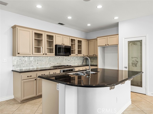 28911 Mirada Circulo, Valencia CA: https://media.crmls.org/medias/4736ae58-1836-4757-8ff6-535c6a2f9559.jpg