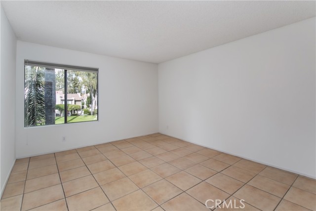 Detail Gallery Image 10 of 29 For 21500 Califa St #97,  Woodland Hills,  CA 91367 - 2 Beds | 2 Baths