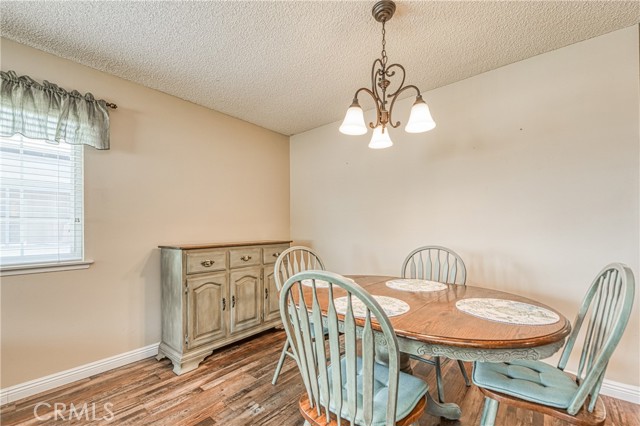 1430 W Bush Street, Lemoore CA: https://media.crmls.org/medias/473808fd-469f-4d16-a988-8e53e286ccc4.jpg