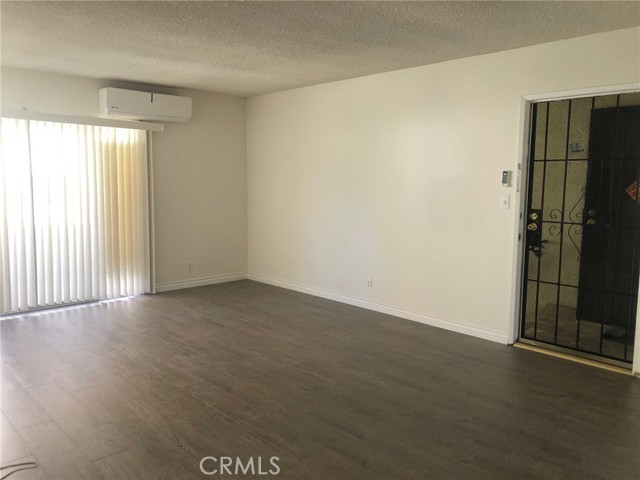 218 N Nicholson Avenue, Monterey Park CA: https://media.crmls.org/medias/4738649f-ce1d-4e1c-bae3-059c3c408540.jpg