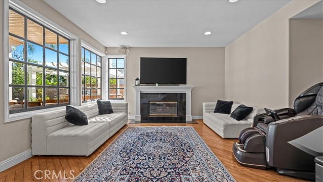 Image 15 of 62 For 2162 Euclid Avenue