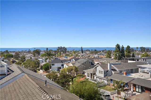 Detail Gallery Image 30 of 31 For 718 Poinsettia, Corona Del Mar,  CA 92625 - 3 Beds | 3/1 Baths