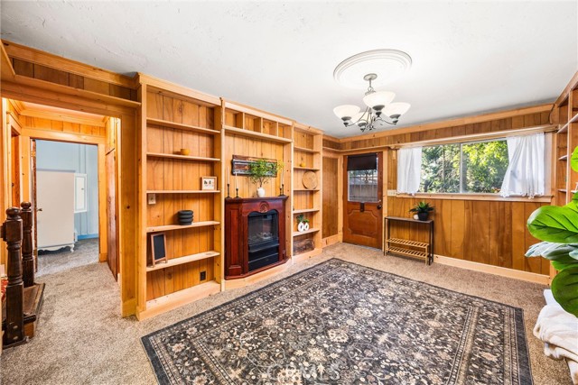 767 Big Oak, Crestline, CA 92325