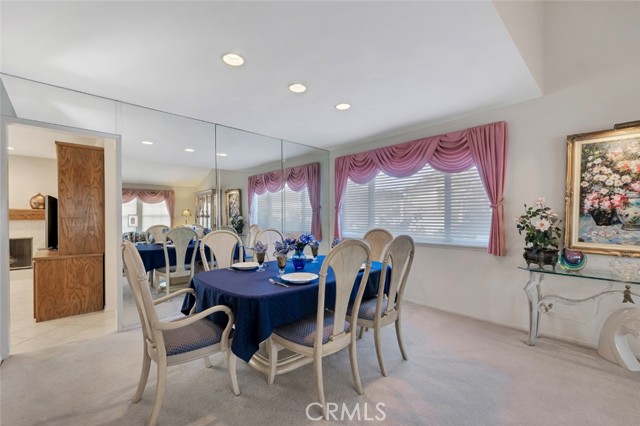 Detail Gallery Image 8 of 39 For 20828 Bermuda St, Chatsworth,  CA 91311 - 4 Beds | 2 Baths