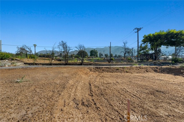 2441 El Molino Avenue, Altadena CA: https://media.crmls.org/medias/473b3341-978d-441e-ae11-bdc827b9b158.jpg