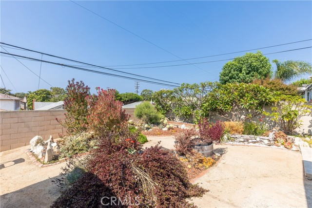 527 Paulina Avenue, Redondo Beach, California 90277, 3 Bedrooms Bedrooms, ,2 BathroomsBathrooms,Residential,Sold,Paulina,SB21141218