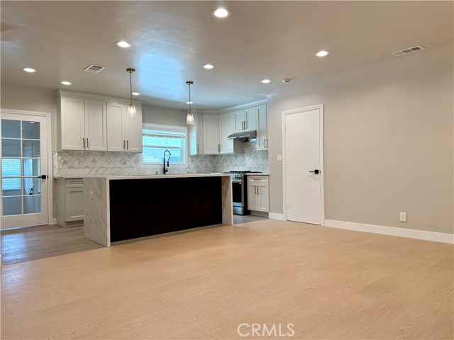 352 E Newman Avenue, Arcadia CA: https://media.crmls.org/medias/473b62bd-2da2-481d-947b-4e433a82929f.jpg