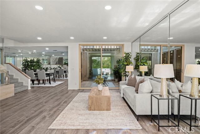 Detail Gallery Image 3 of 50 For 6515 E Circulo Dali, Anaheim,  CA 92807 - 2 Beds | 2/1 Baths