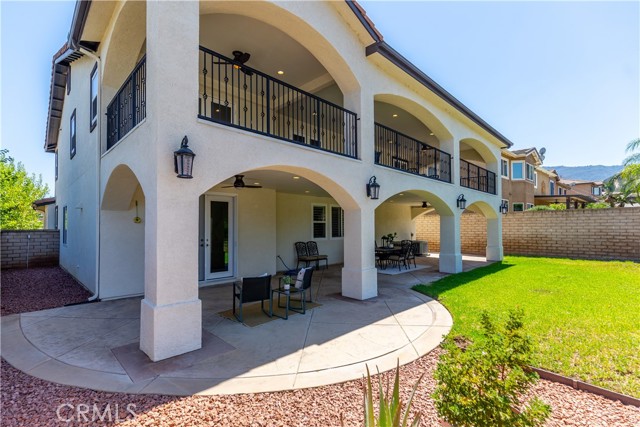 3384 Amethyst Street, Corona CA: https://media.crmls.org/medias/473ba6e1-1edf-46fe-8168-64dc19743ca6.jpg