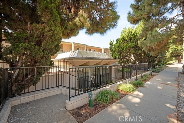 2235 W 25th Street, San Pedro CA: https://media.crmls.org/medias/473c207d-ba43-4da5-af64-4ab1cd0a7458.jpg