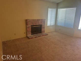 https://media.crmls.org/medias/473c39d7-1f2c-41bc-82cb-3420850a0f52.jpg?preset=X-Large