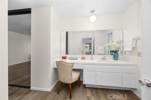 Detail Gallery Image 17 of 44 For 360 S Euclid Ave #219,  Pasadena,  CA 91101 - 2 Beds | 2 Baths