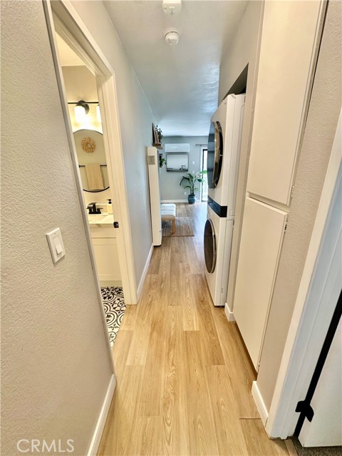 Detail Gallery Image 14 of 20 For 1045 E 3rd #4,  Long Beach,  CA 90802 - 2 Beds | 2 Baths