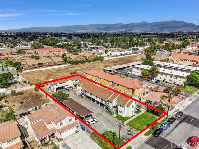 Detail Gallery Image 6 of 8 For 8582 Tamarind, Fontana,  CA 92335 - – Beds | – Baths