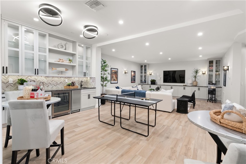 2141 Circle Drive