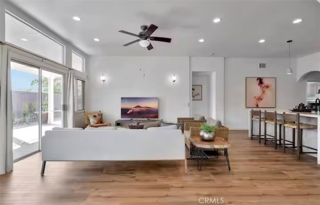 MLS #OC25251150 image #37