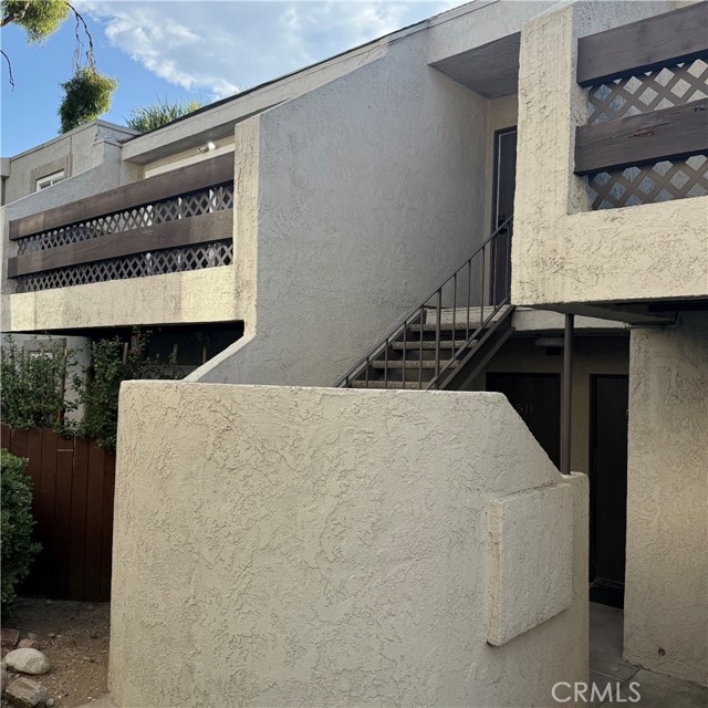 Front Image Thumbnail for CRIV25264309