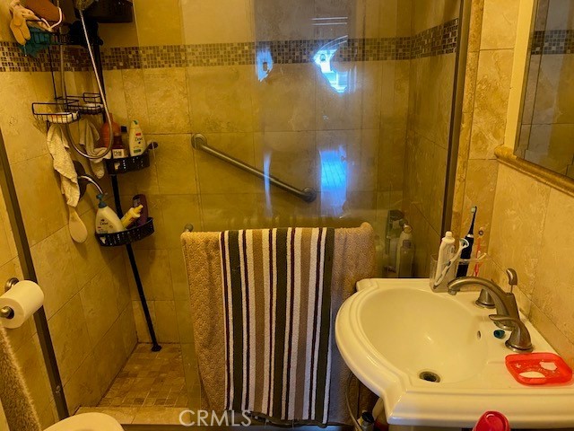 514 W 102nd, Los Angeles CA: https://media.crmls.org/medias/47401b8c-9a81-4b2e-a910-1e0b656620f0.jpg