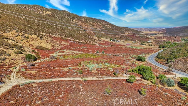 1 Bouquet Canyon Road, Palmdale CA: https://media.crmls.org/medias/47407d9f-ad40-4d88-a812-bd0633c599eb.jpg