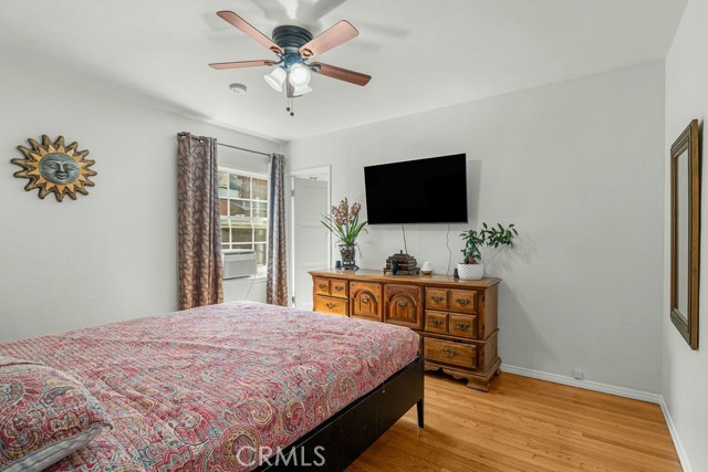 Detail Gallery Image 4 of 18 For 4813 Pacific, Long Beach,  CA 90805 - – Beds | – Baths