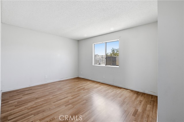 1700 E Avenue Q14, Palmdale CA: https://media.crmls.org/medias/47419ce9-d538-4568-93ef-fc68e83699ab.jpg
