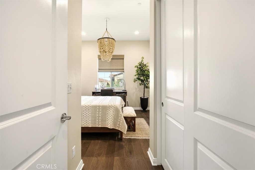 MLS #OC25225065 image #6