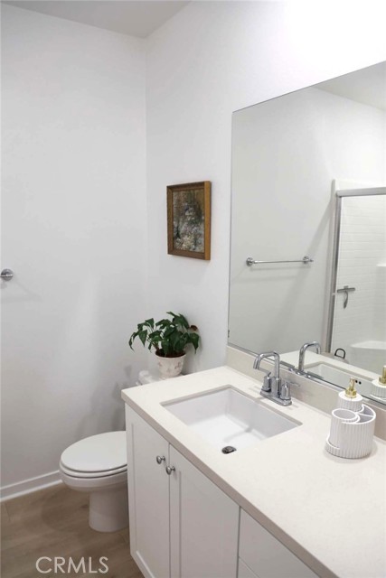 Detail Gallery Image 10 of 25 For 960 N Tangent Privado #303,  Ontario,  CA 91764 - 1 Beds | 1 Baths