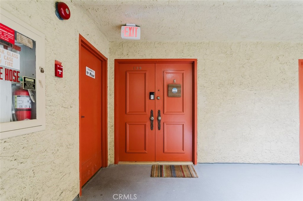 https://media.crmls.org/medias/47428280-f4e9-4473-b426-1d4011a822d9.jpg?preset=X-Large