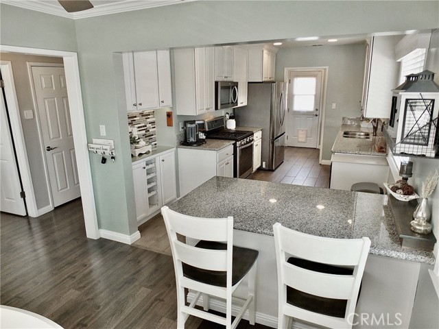 4513 N Paramount Boulevard, Lakewood CA: https://media.crmls.org/medias/474325e2-fe32-445d-b5cf-a98adcf3b032.jpg