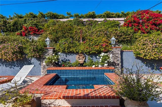 1191 La Limonar, North Tustin CA: https://media.crmls.org/medias/47433697-220f-4701-9bd5-4a7ebda5b3e6.jpg