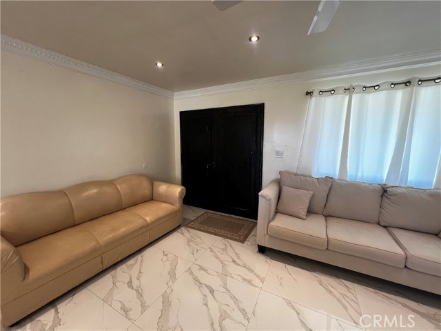 41060 158th E Street, Lake Los Angeles CA: https://media.crmls.org/medias/474392c1-2d63-4321-9591-089f9a086899.jpg