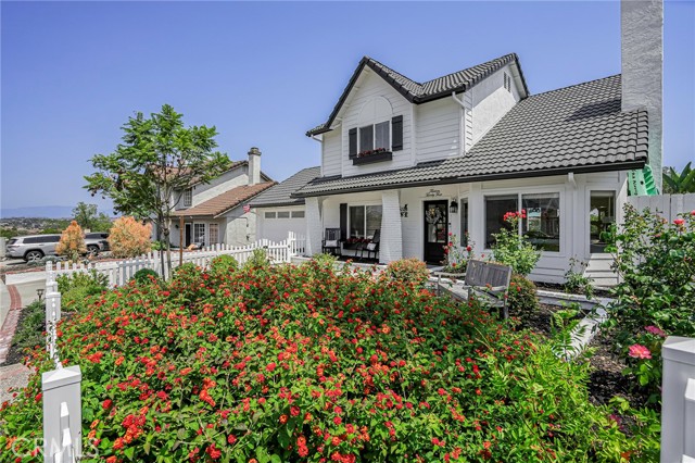 1324 Darwin Drive, Oceanside CA: https://media.crmls.org/medias/47439560-16d6-45b5-8f93-84dcf8e153a0.jpg