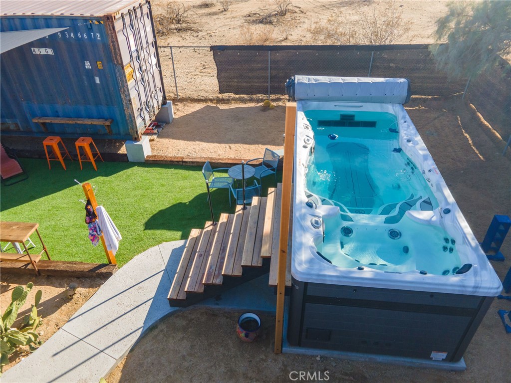 https://media.crmls.org/medias/4744b252-9654-4aa0-902b-fc6491a67db9.jpg?preset=X-Large