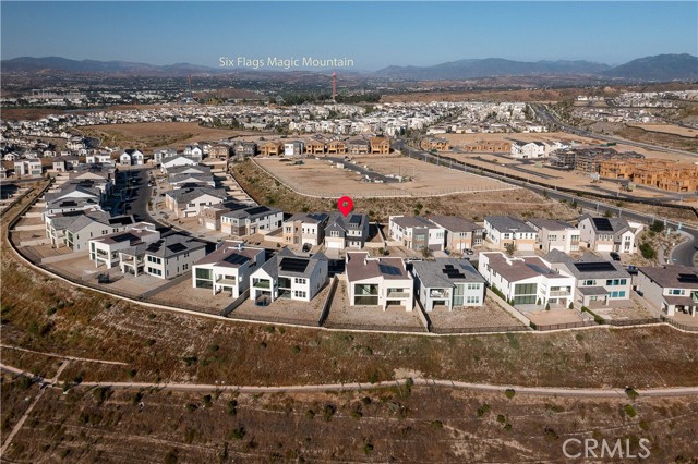 27554 Elderberry Dr, Valencia CA: https://media.crmls.org/medias/47451469-3815-458e-853f-70a7774040a0.jpg