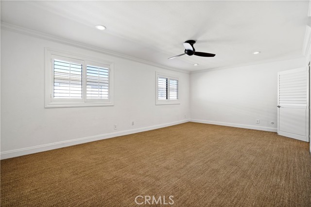 Detail Gallery Image 17 of 28 For 18409 Collins Street #D,  Tarzana,  CA 91356 - 2 Beds | 2/1 Baths