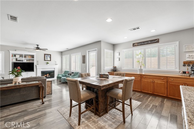 42639 Biscay, Lancaster CA: https://media.crmls.org/medias/47469a41-a58d-4e99-8f16-8b8f2ad40957.jpg