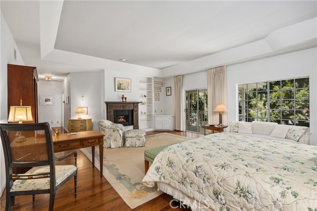 Detail Gallery Image 19 of 50 For 4751 Westchester Dr, Woodland Hills,  CA 91364 - 5 Beds | 7 Baths