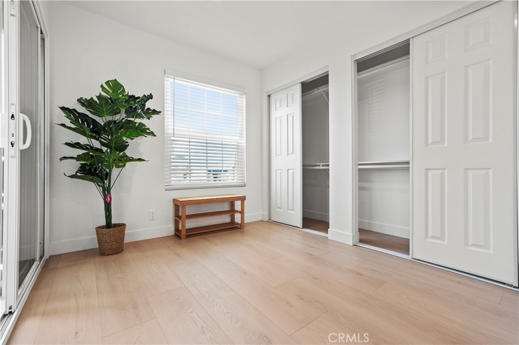 MLS #OC25253538 image #15