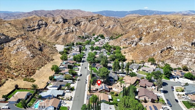 Detail Gallery Image 19 of 19 For 30420 Jasmine Valley Dr, Canyon Country,  CA 91387 - 3 Beds | 2 Baths