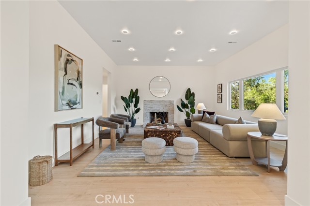 Detail Gallery Image 22 of 72 For 10533 Morada, Orange,  CA 92869 - 4 Beds | 4/1 Baths