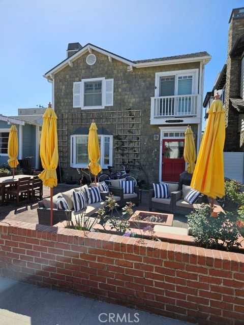 30 19th Street, Hermosa Beach, California 90254, 5 Bedrooms Bedrooms, ,4 BathroomsBathrooms,Residential,For Sale,19th,SB24090494