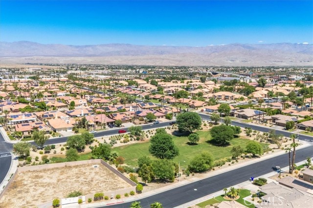 Detail Gallery Image 57 of 62 For 77665 Marlowe Ct, Palm Desert,  CA 92211 - 5 Beds | 3/1 Baths