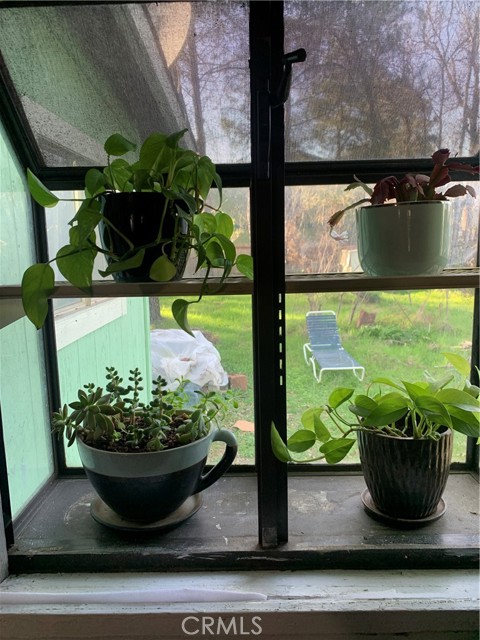 Detail Gallery Image 11 of 15 For 21225 Bush St, Middletown,  CA 95461 - 2 Beds | 1 Baths