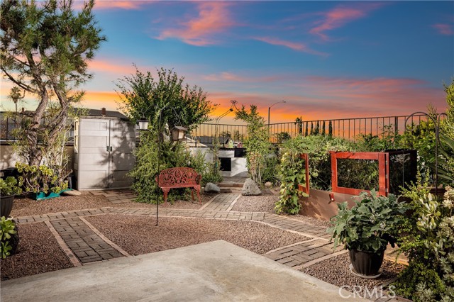 Detail Gallery Image 31 of 67 For 1817 Yucca Dr, Corona,  CA 92882 - 4 Beds | 2 Baths