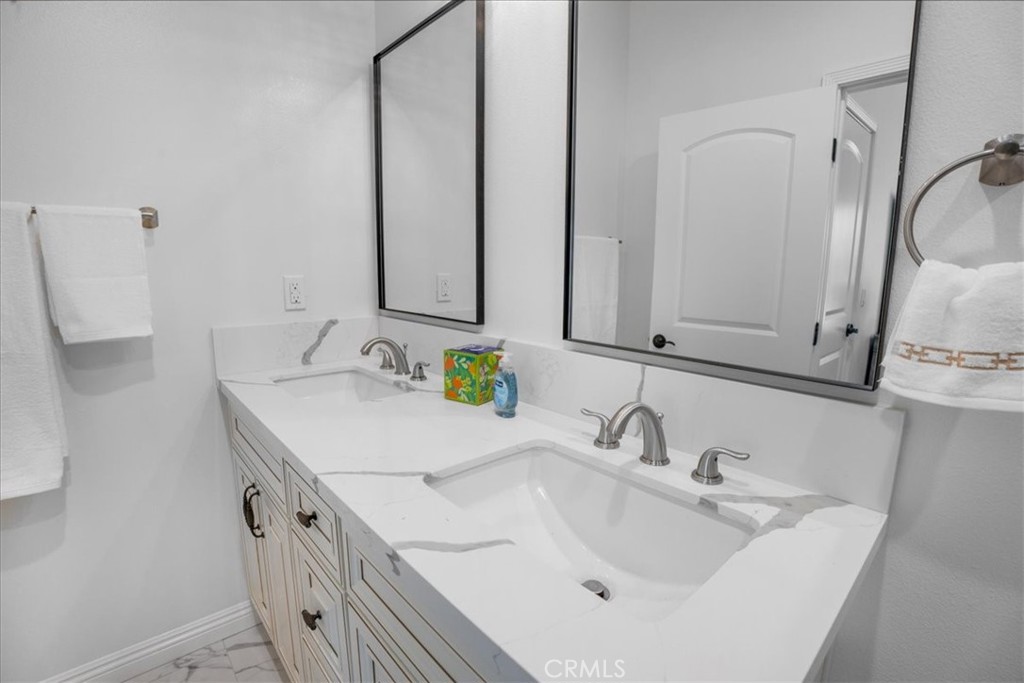 MLS #WS25195317 image #18