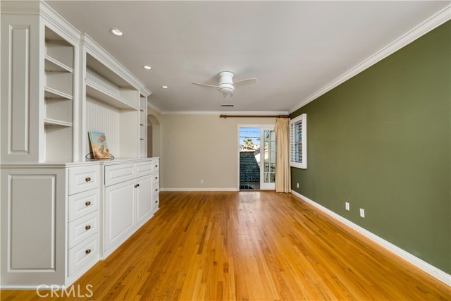 Detail Gallery Image 8 of 16 For 220 Apolena Ave, Newport Beach,  CA 92662 - 4 Beds | 4 Baths