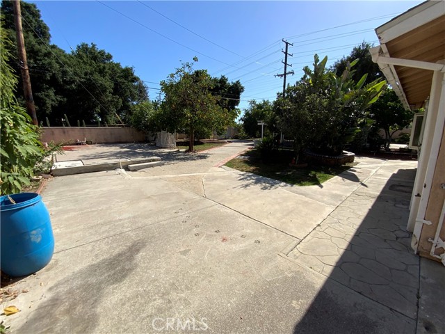 Detail Gallery Image 34 of 43 For 640 S Azusa Ave, West Covina,  CA 91791 - 4 Beds | 3/1 Baths