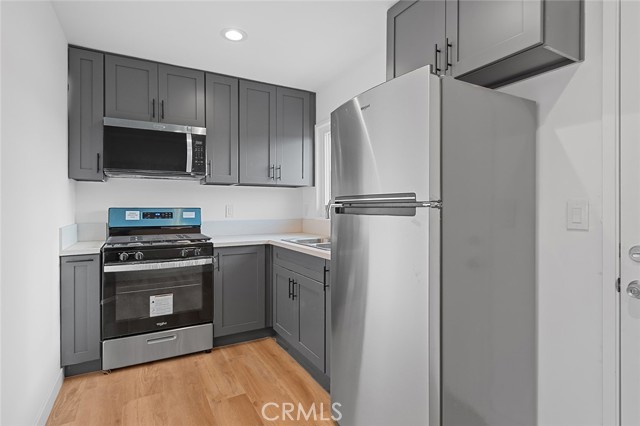 Detail Gallery Image 9 of 29 For 1433 S San Antonio Ave, Pomona,  CA 91766 - – Beds | – Baths