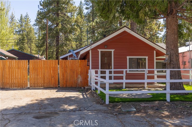 Detail Gallery Image 21 of 21 For 39222 N Shore Dr, Fawnskin,  CA 92333 - 2 Beds | 2 Baths